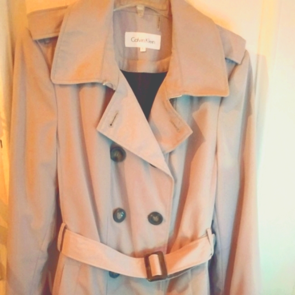 Calvin Klein trenchcoat NWT Large